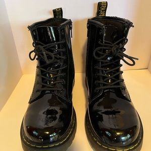 Dr. MARTENS Black boots